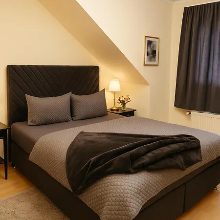Soho Private Zimmer & Rooms Im Herzen Der Altstadt Düsseldorf