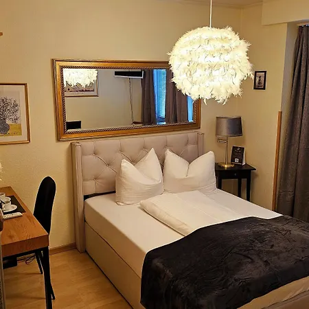 فندق Soho Private & Im Herzen Der Altstadt 3*